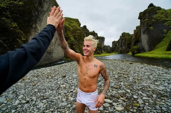 Justin Bieber Shows His Dick Gets A 1 Million Offer